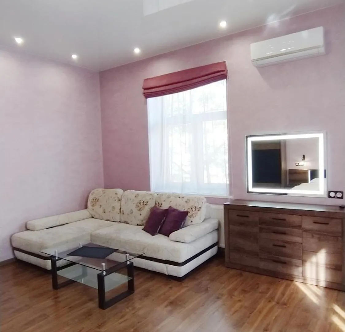 Apartment Жд Вокзал, Центр Lviv